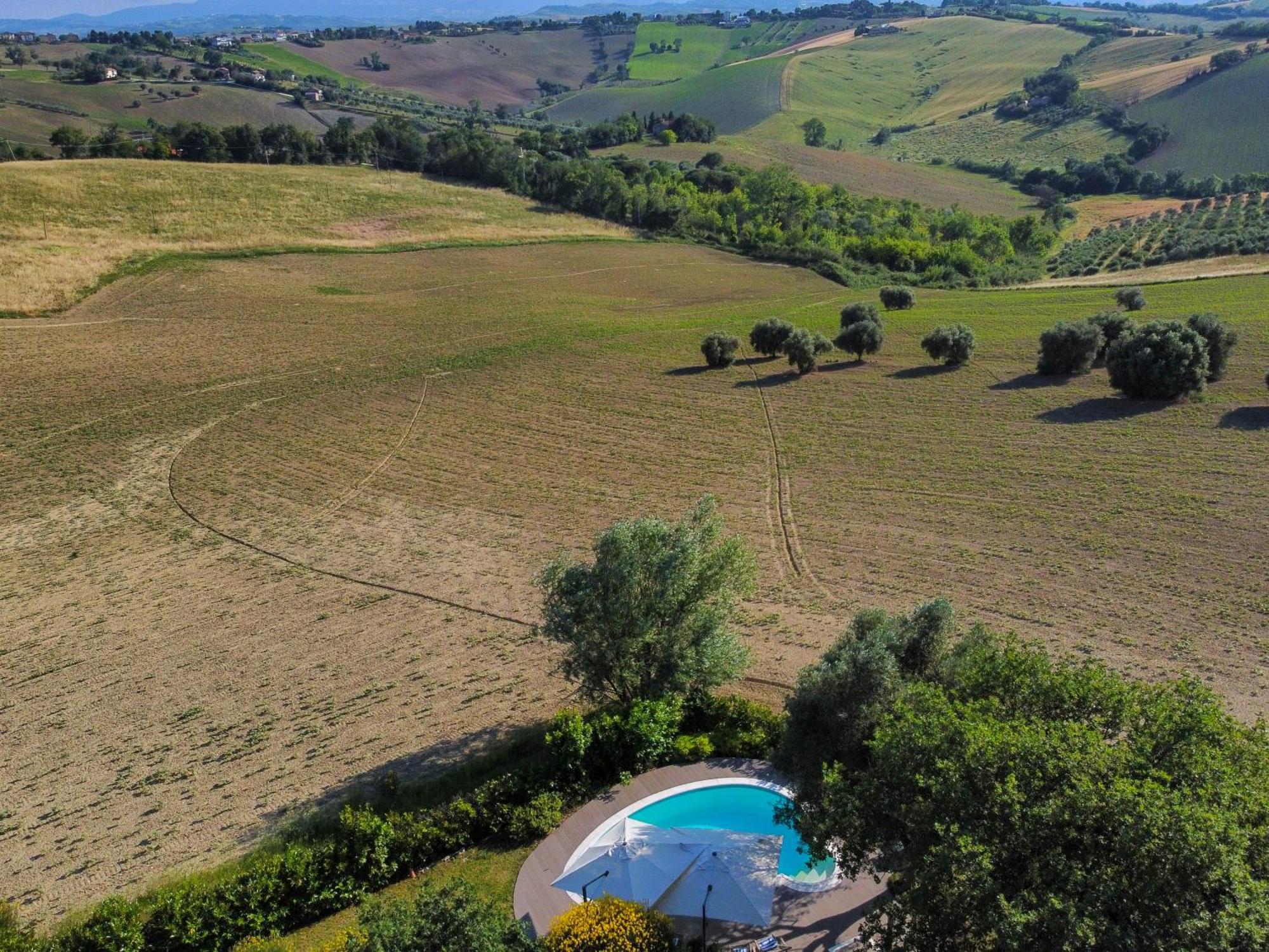Casali Marchigiani - Ville Vacanza Private Con Piscina Ostra Εξωτερικό φωτογραφία