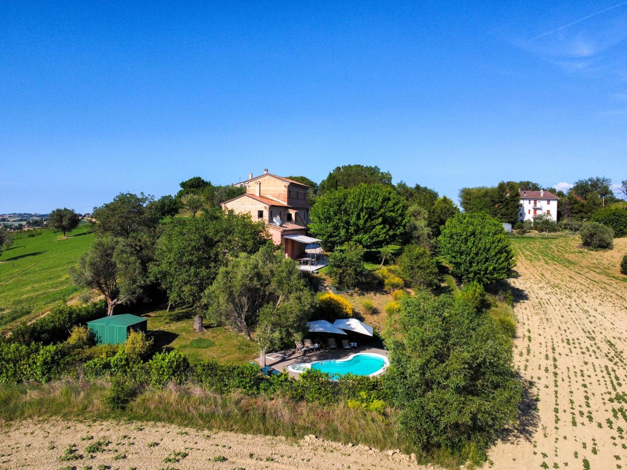 Casali Marchigiani - Ville Vacanza Private Con Piscina Ostra Εξωτερικό φωτογραφία